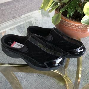 Easy Spirit Travel Time Mule Black size 7.5